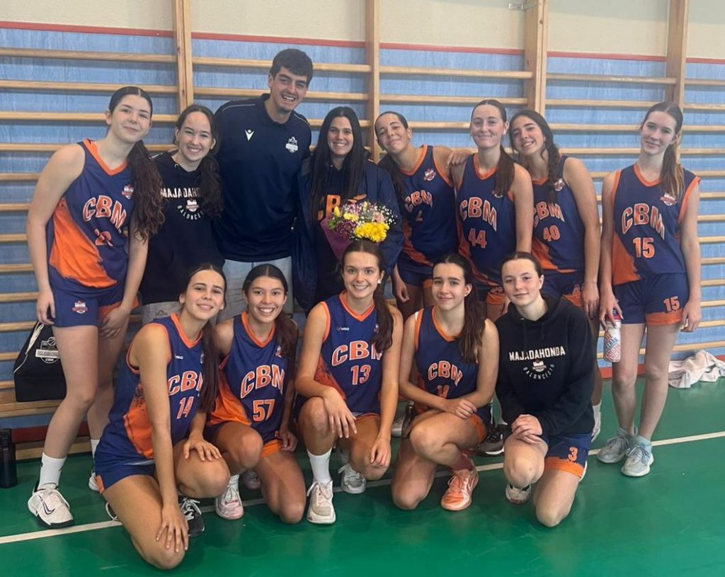 El Cadete Femenino le regaló una victoria a su entrenadora Mayte en el día de su cumpleaños