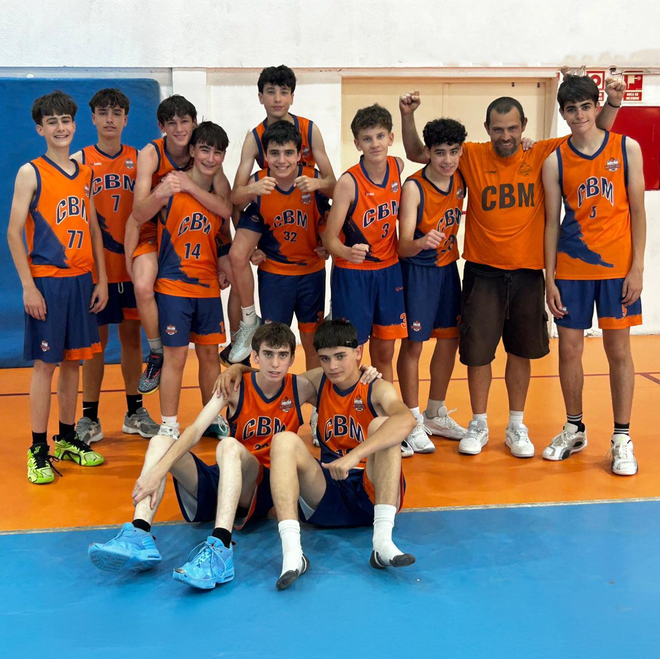 Gran victoria del Cadete Azul Masc